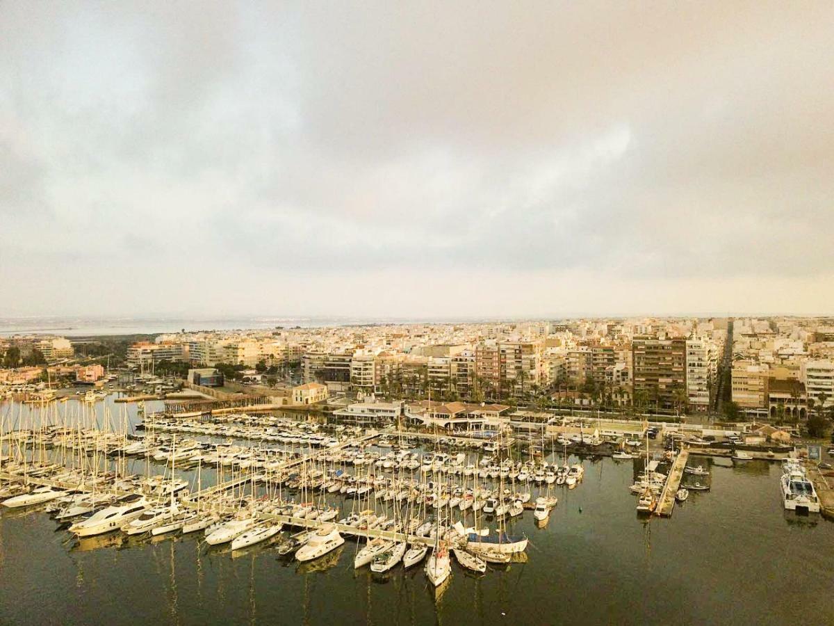 Sunshine Apartment Τορεβιέχα Εξωτερικό φωτογραφία